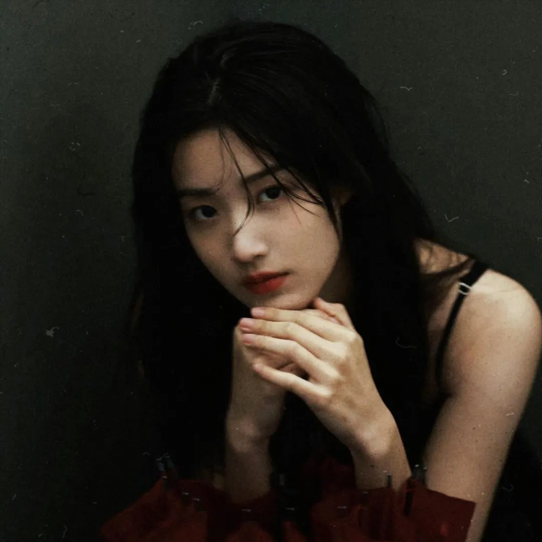 末世来临，纹身者可觉醒神通